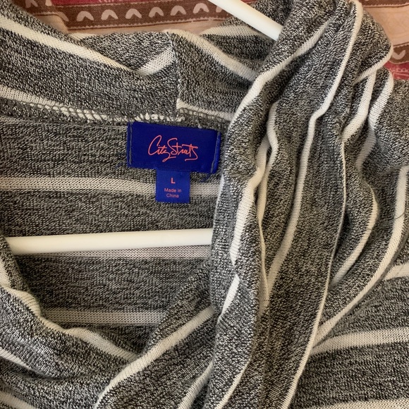 Striped Sweatshirt - Picture 3 of 3